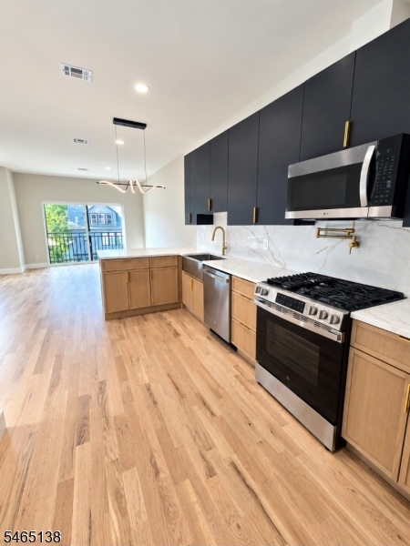 54 Oak Ave 2 Property Photo 3