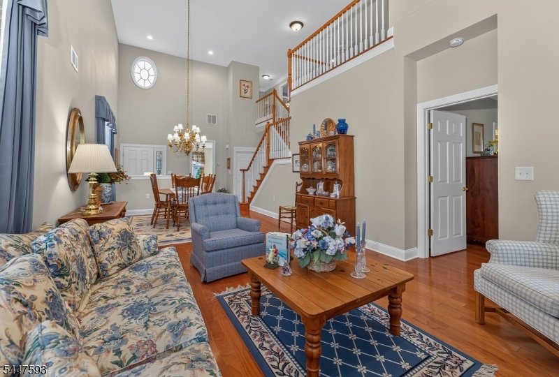87 Saratoga Ct Property Photo 12