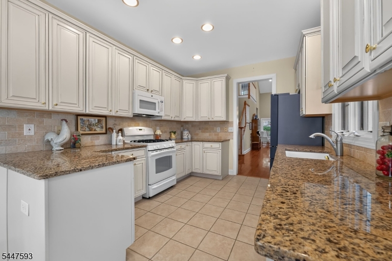 87 Saratoga Ct Property Photo 15