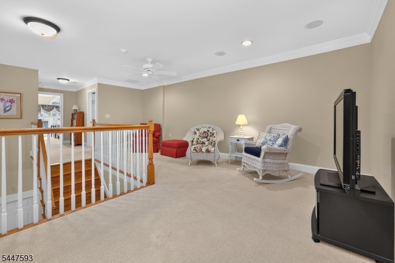 87 Saratoga Ct Property Photo 29