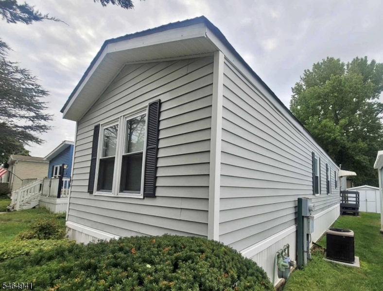 44 Longfellow Property Photo 1