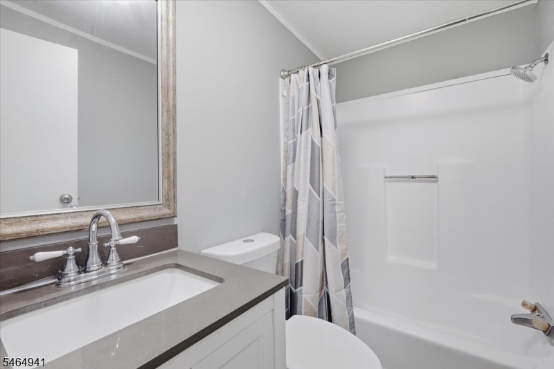 44 Longfellow Property Photo 25