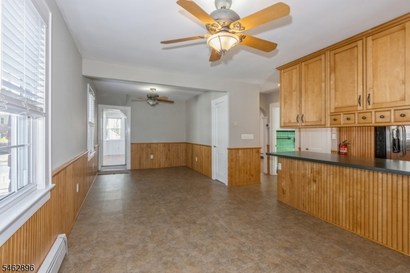 123 New St Property Photo 11