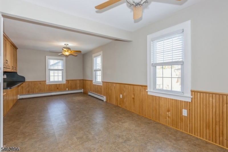 123 New St Property Photo 13