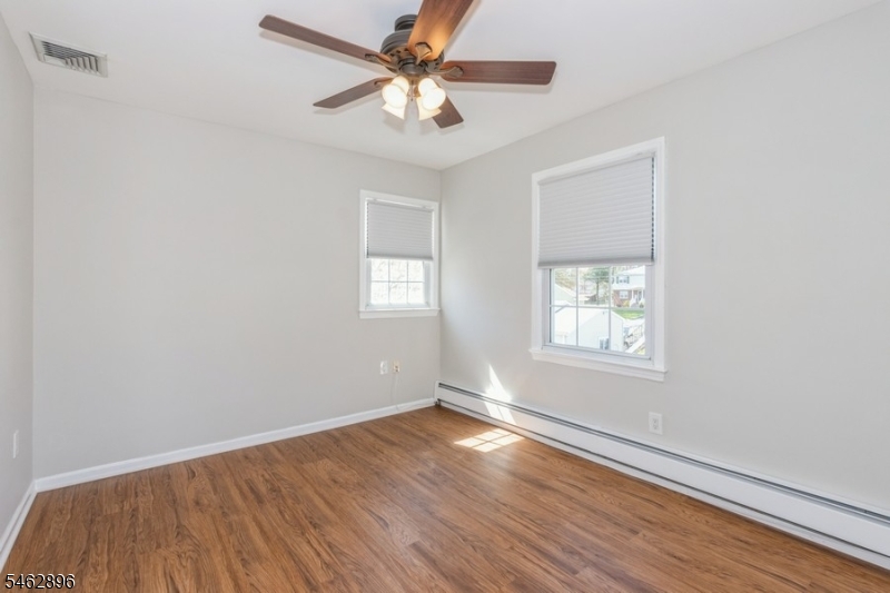 123 New St Property Photo 16