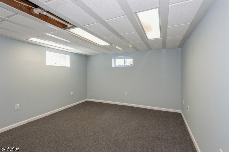 123 New St Property Photo 28