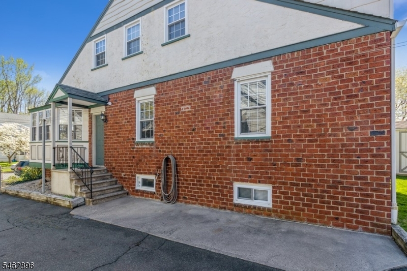 123 New St Property Photo 29