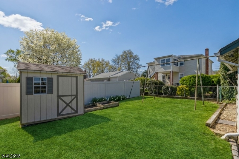 123 New St Property Photo 30