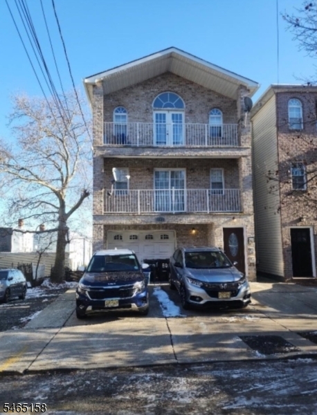 80 Randolph Ave Property Photo 1