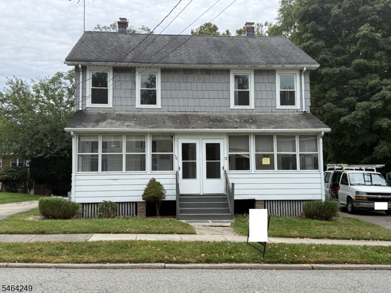 30 Willard St Property Photo 1