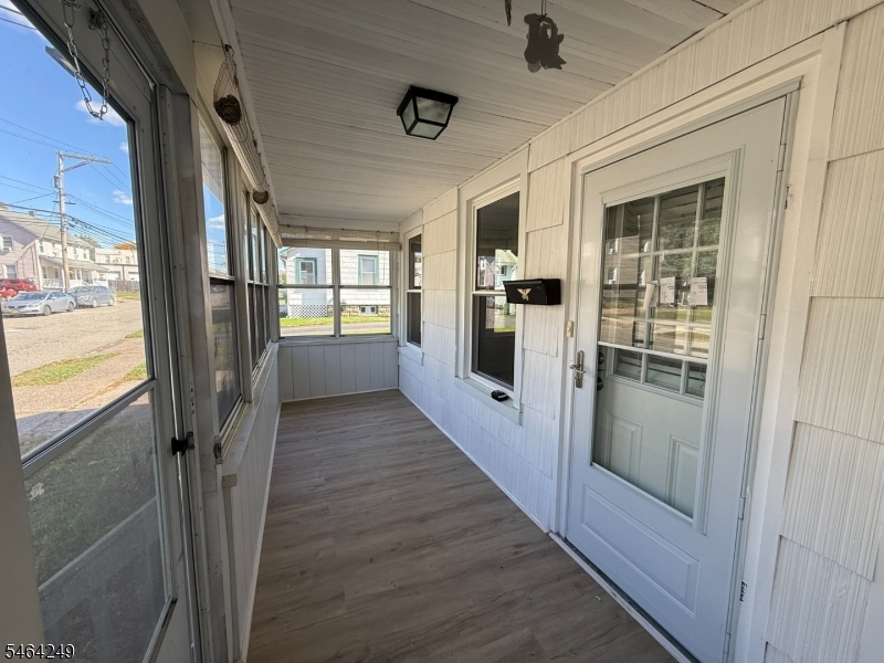 30 Willard St Property Photo 10