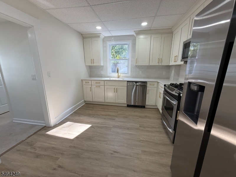 30 Willard St Property Photo 16