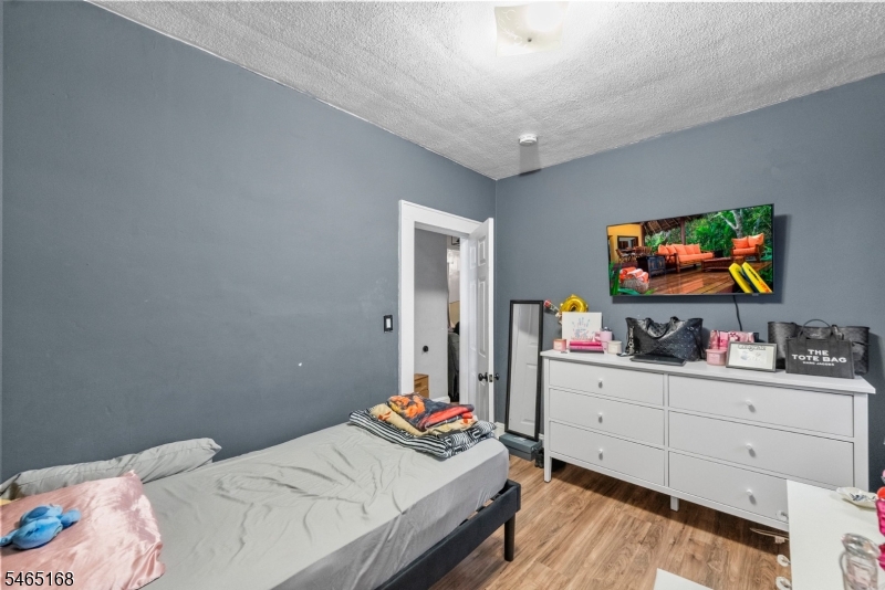 1013 Madison Ave Property Photo 3