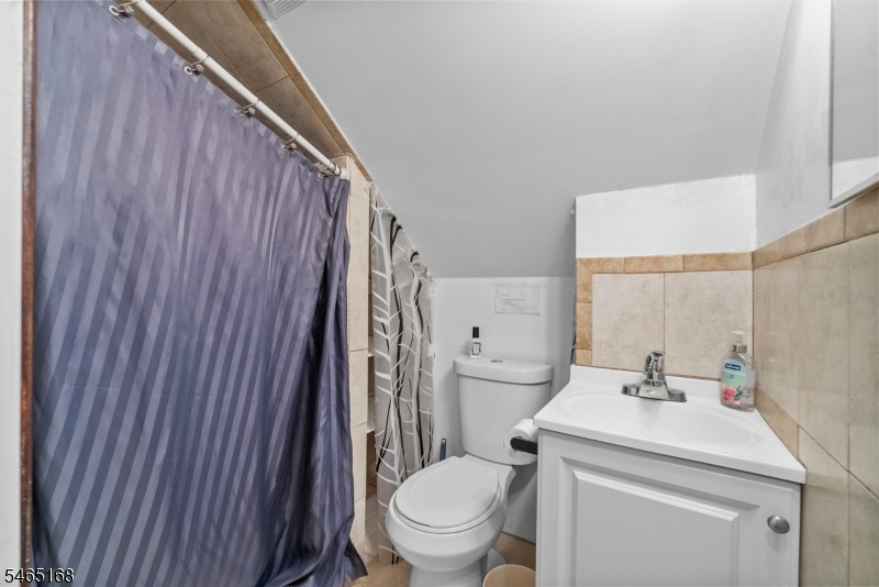 1013 Madison Ave Property Photo 5