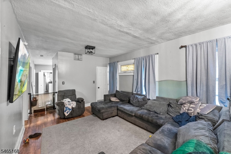 1013 Madison Ave Property Photo 13