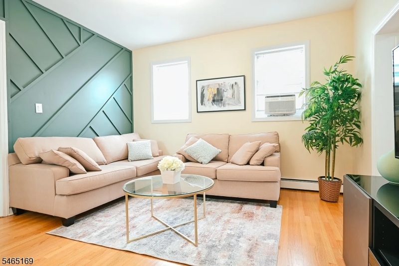 18 Van Rensselear St 1 Property Photo 1