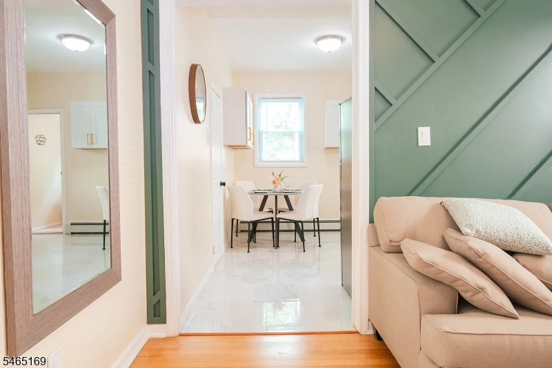 18 Van Rensselear St 1 Property Photo 8
