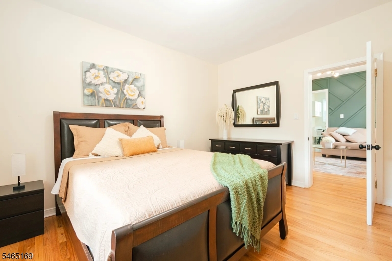 18 Van Rensselear St 1 Property Photo 15