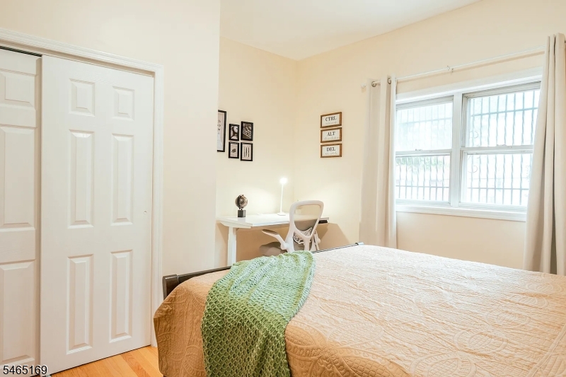 18 Van Rensselear St 1 Property Photo 16