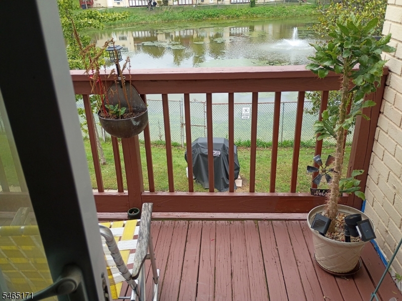 6 Lake Ave 3b Property Photo 6