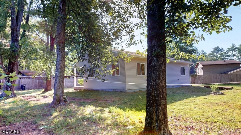 100 North Gate Road B Property Photo 4