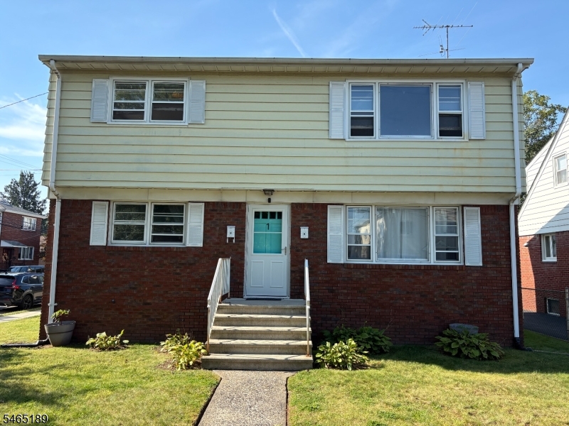 1 Sargeant Ave 2 Property Photo 1