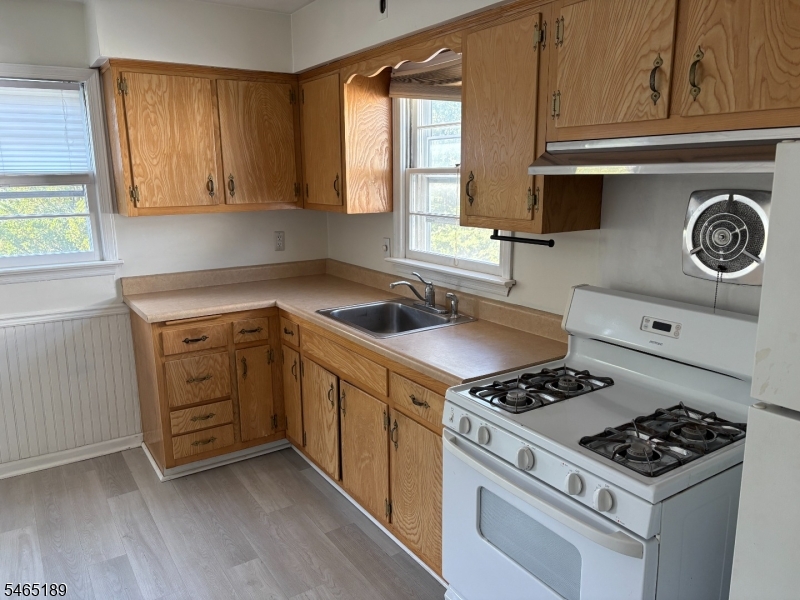 1 Sargeant Ave 2 Property Photo 7