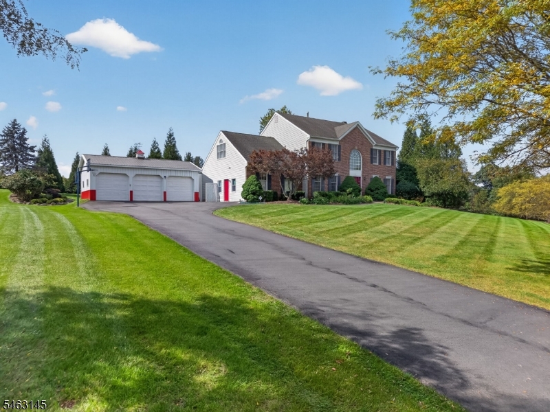 7 Stark Ct Property Photo 2