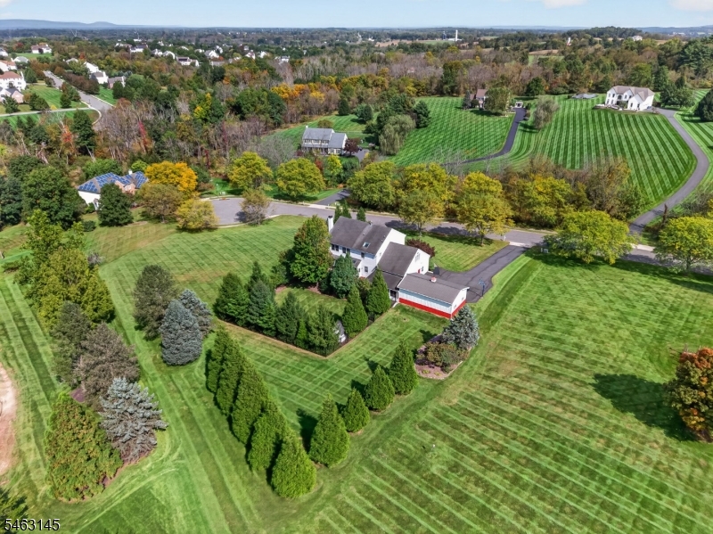 7 Stark Ct Property Photo 3