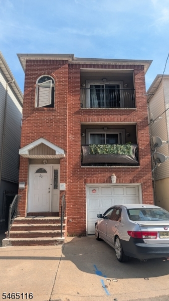 20 Bennett St 1 Property Photo 1
