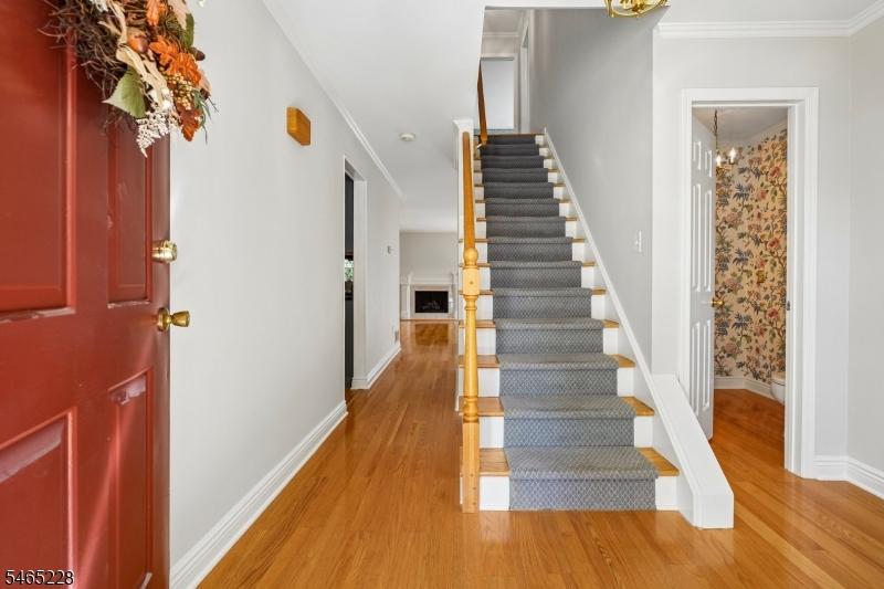 49 Independence Way Property Photo 6