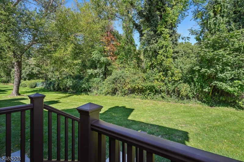 49 Independence Way Property Photo 32