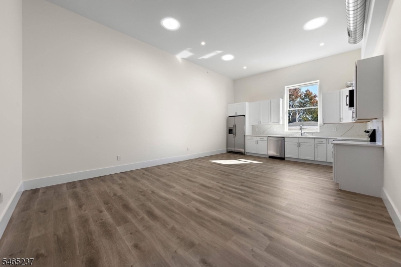 153 Orchard St 2 Property Photo 3