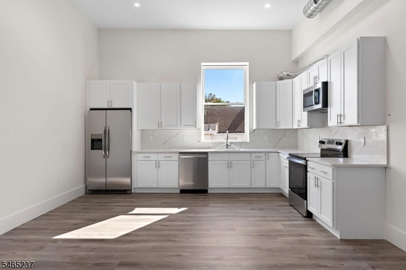 153 Orchard St 2 Property Photo 6