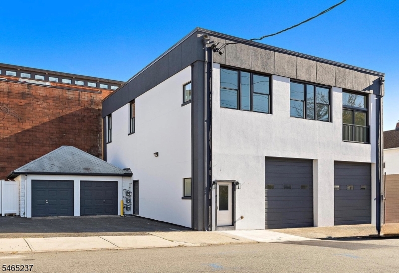 153 Orchard St 2 Property Photo 13