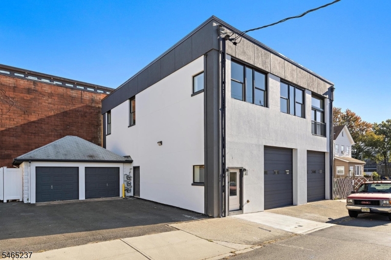 153 Orchard St 2 Property Photo 24