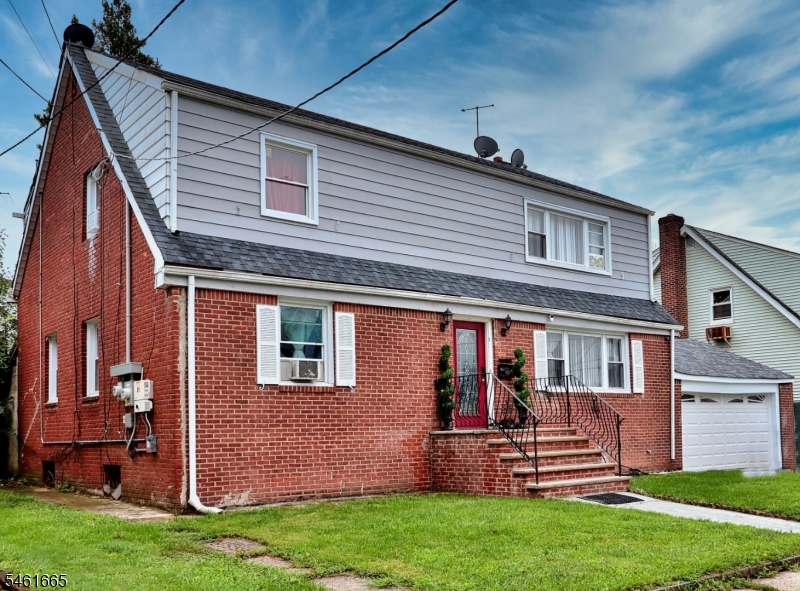 14 Sheridan Street Property Photo 1