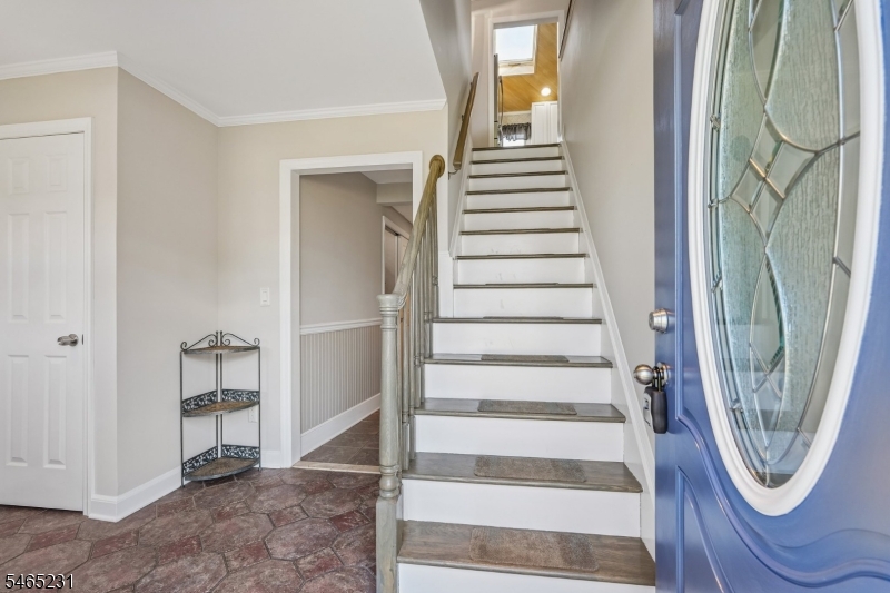 26 Huron Ave Property Photo 4