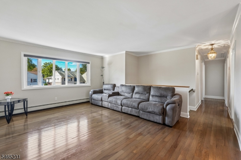 26 Huron Ave Property Photo 7