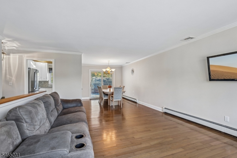 26 Huron Ave Property Photo 9