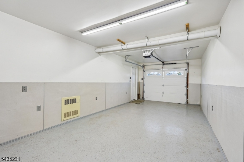 26 Huron Ave Property Photo 18