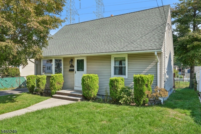 17 Bryant Ave Property Photo 3