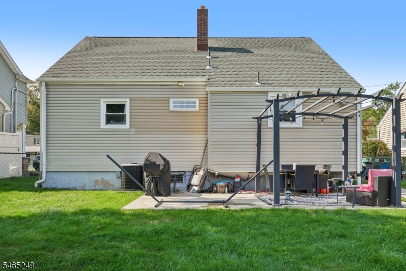 17 Bryant Ave Property Photo 20