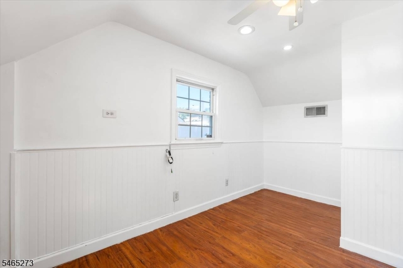 54 Hancox Ave Property Photo 13