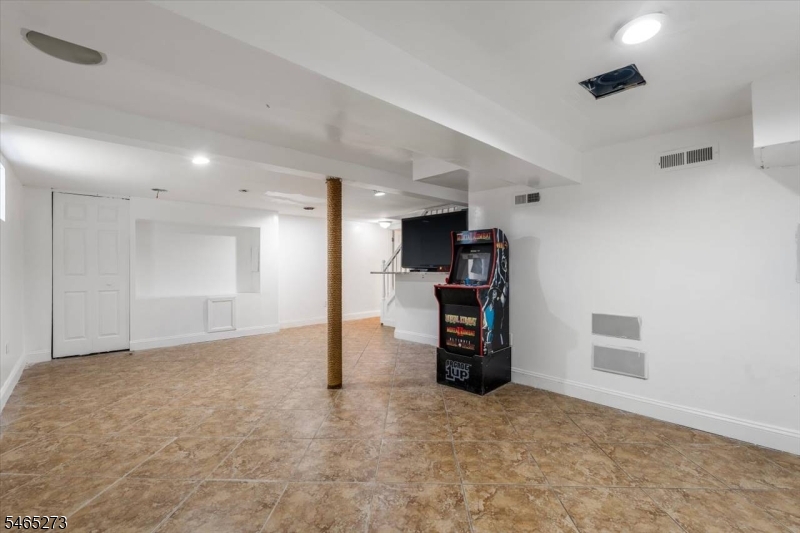 54 Hancox Ave Property Photo 20