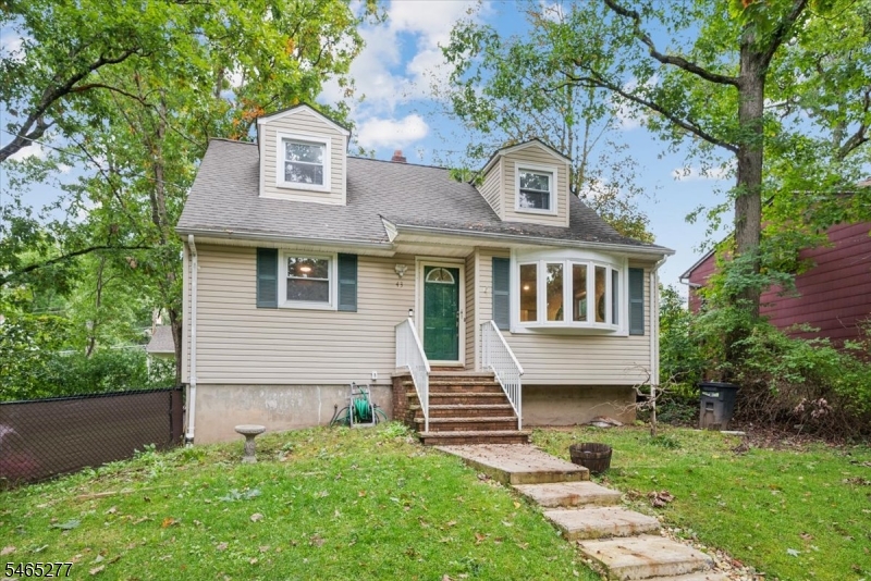 43 River Rd Property Photo 1