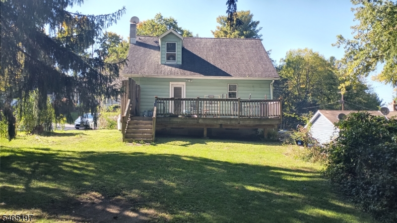 9 Richards St Property Photo 3