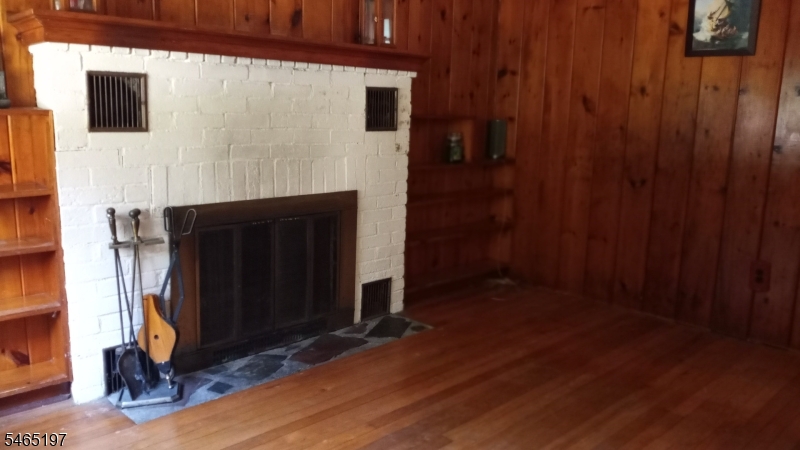 9 Richards St Property Photo 5