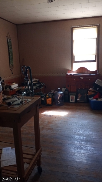 9 Richards St Property Photo 6