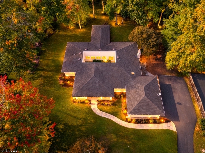 64 Dogwood Ter Property Photo 1